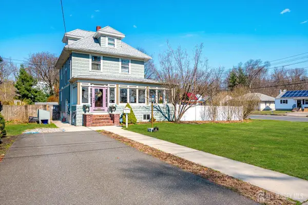 -302 Mountainview Terrace, Dunellen, NJ 08812