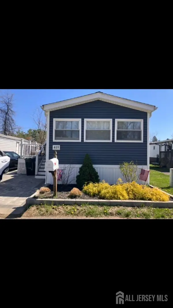 -409 Lane E Lane, Hazlet, NJ 07730