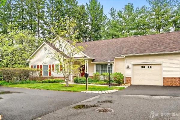 -4 Douglas Fir Court, Plainsboro, NJ 08540