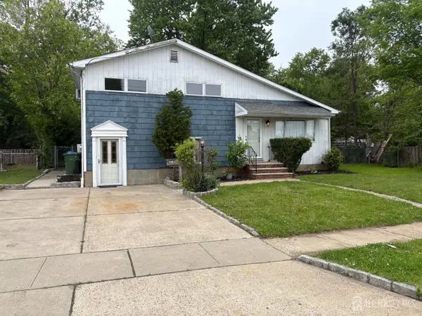 -8 Stony Road, Edison, NJ 08817