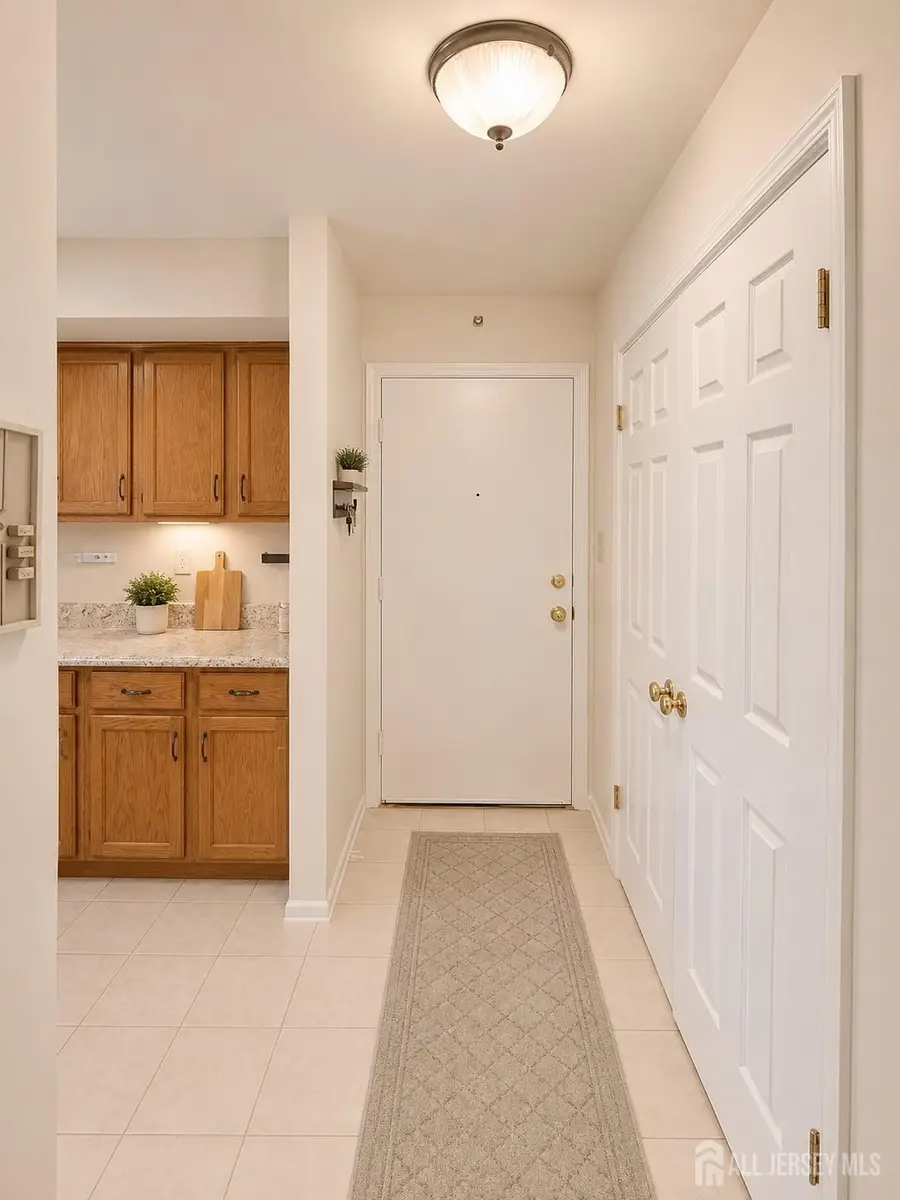 -110 Keystone Court, Woodbridge, NJ 07095 - #2