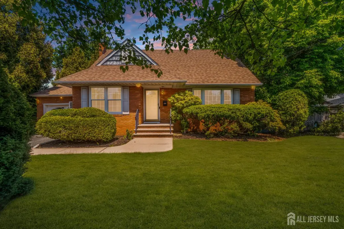 -4 Conover Court, Edison, NJ 08817 - #1