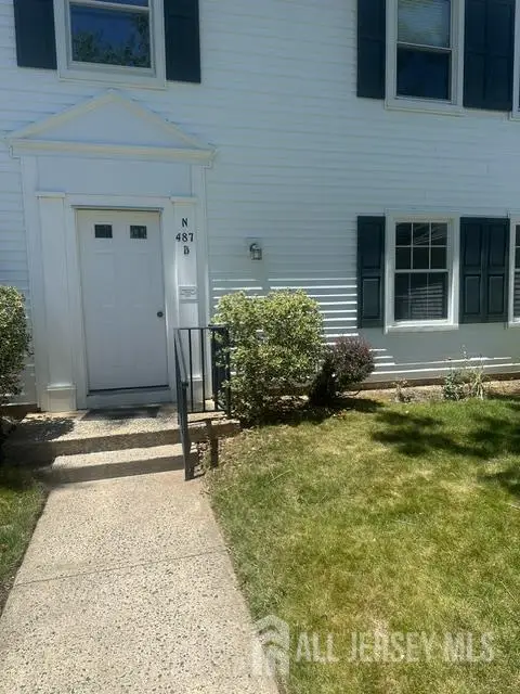 -487 Somerset Lane #B, Monroe, NJ 08831