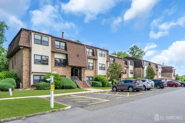 -1909 Raspberry Court, Edison, NJ 08817