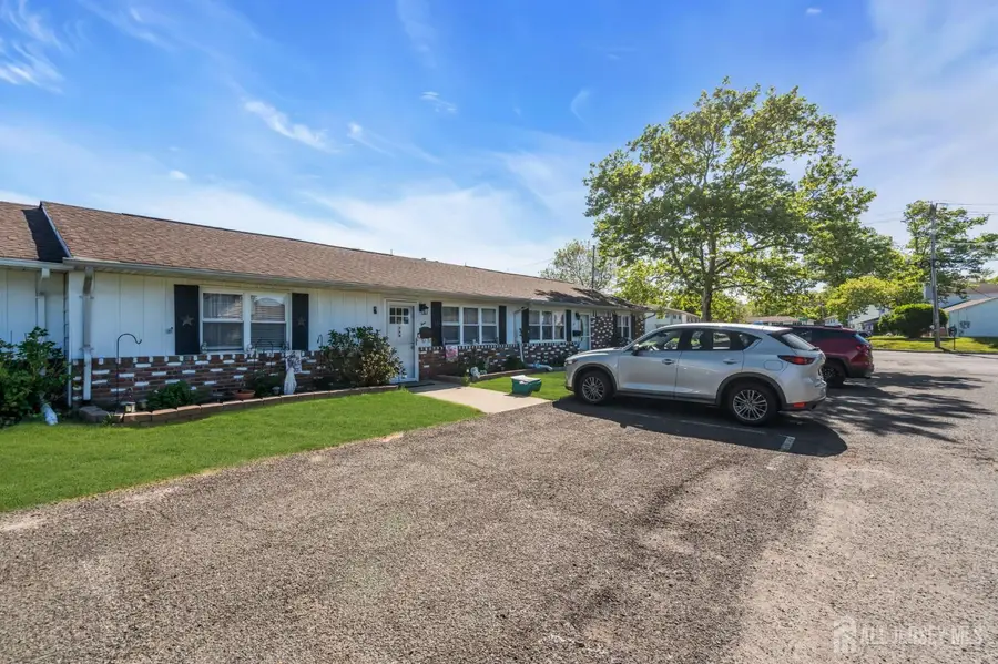 -4 Michigan Drive, Matawan, NJ 07747 - #2