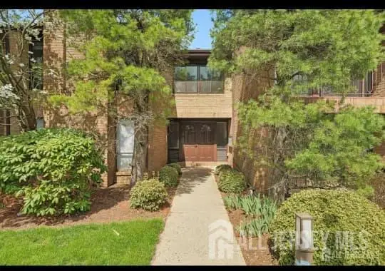 -262 Willowbrook Drive, North Brunswick, NJ 08902 - #2