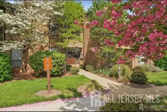 -262 Willowbrook Drive, North Brunswick, NJ 08902 - #3