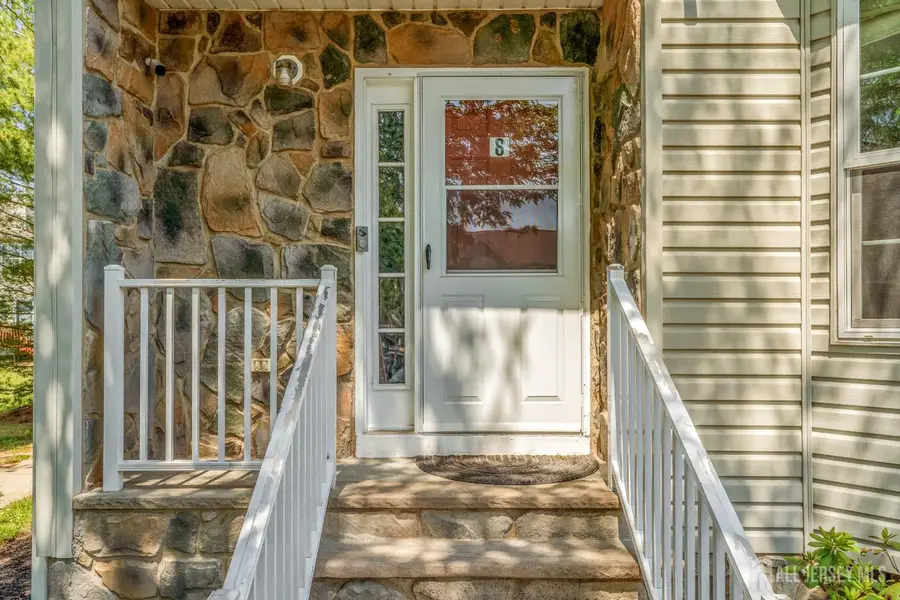 -8 Ashley Court, Franklin Park, NJ 08873 - #3