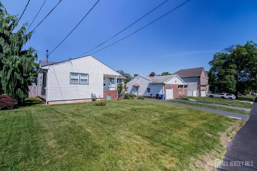 -829 Harrell Avenue, Woodbridge, NJ 07095 - #2