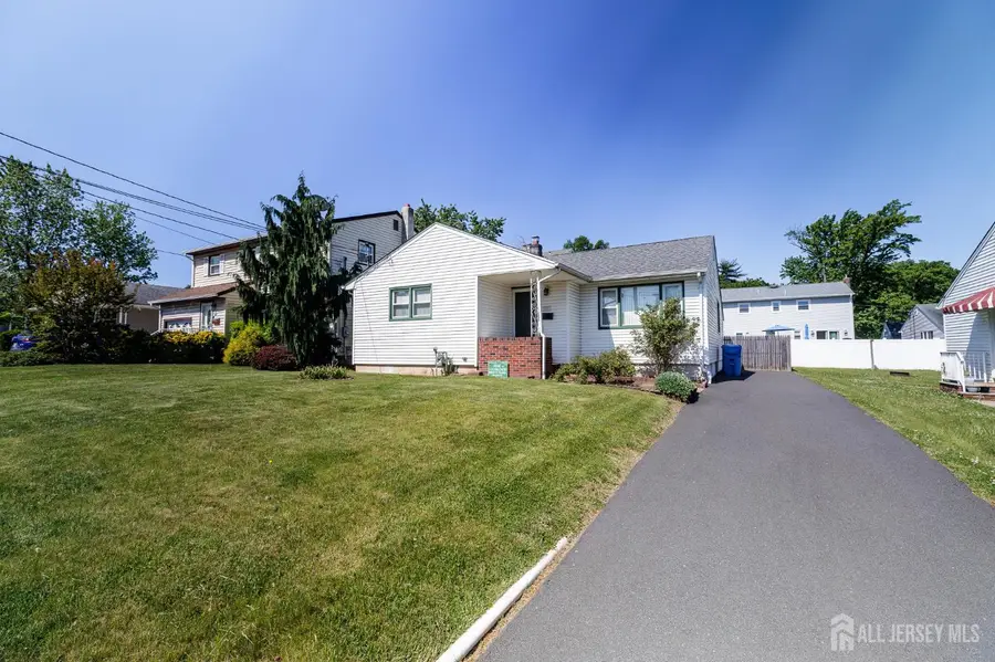 -829 Harrell Avenue, Woodbridge, NJ 07095 - #3