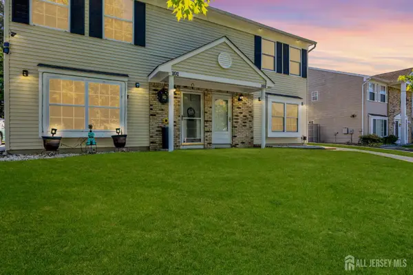 -103 Brewster Circle, Old Bridge, NJ 08857