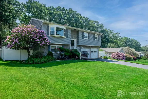-93 Hillsdale Avenue, East Brunswick, NJ 08816
