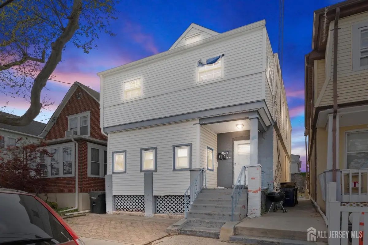 -423 Augustine Place, Perth Amboy, NJ 08861 - #1