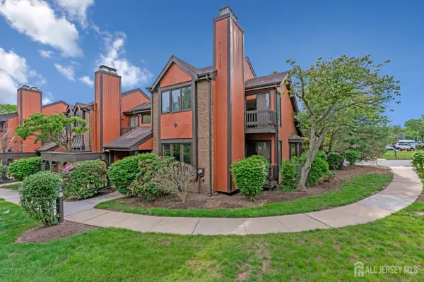 -156 Riverbend Drive, North Brunswick, NJ 08902
