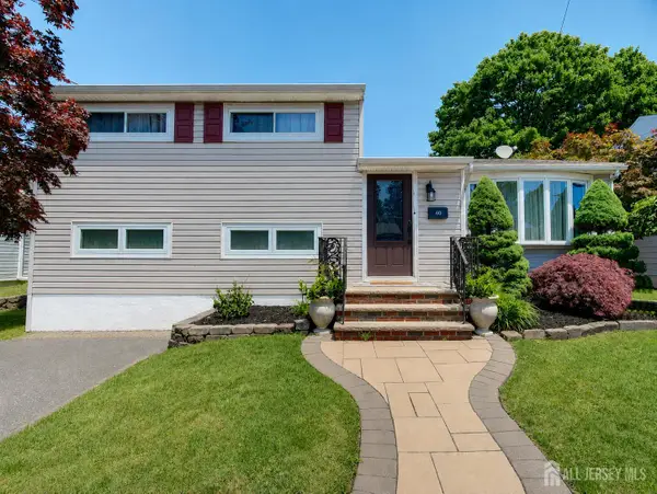 -60 Haven Terrace, Parlin, NJ 08859