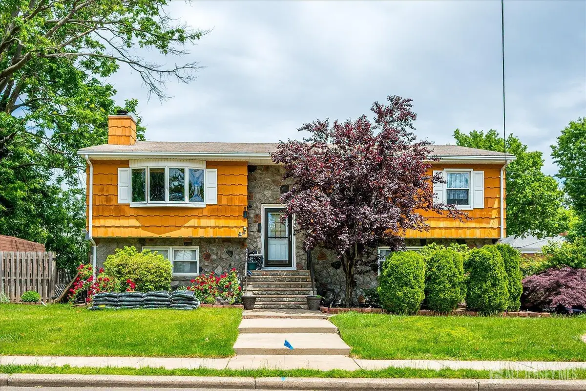 -4 Wick Drive, Fords, NJ 08863 - #1
