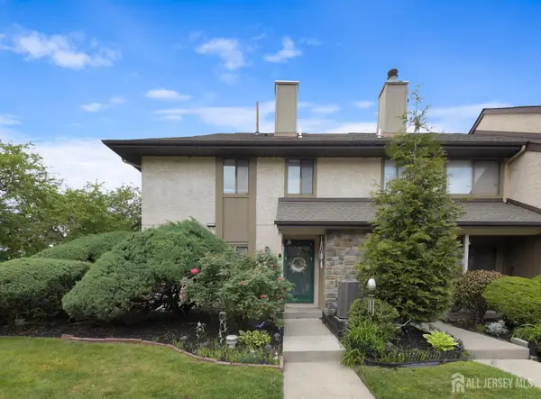-34 Hampshire Drive, Plainsboro, NJ 08536