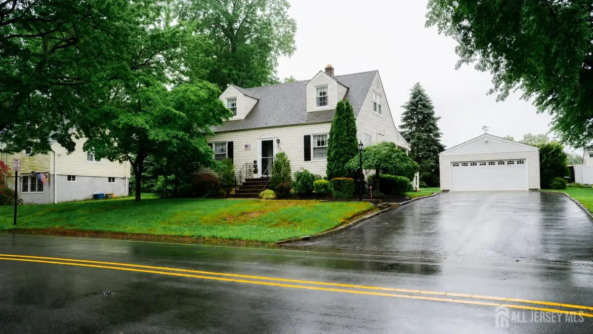 -33 Lancaster Road, Colonia, NJ 07067 - #1