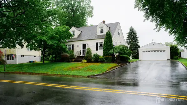 -33 Lancaster Road, Colonia, NJ 07067