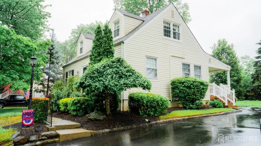-33 Lancaster Road, Colonia, NJ 07067 - #2