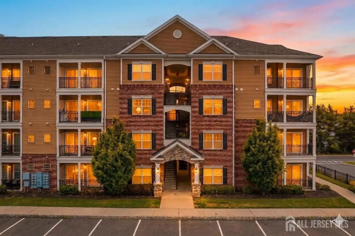 -648 Strassle Way, South Plainfield, NJ 07080 - #1