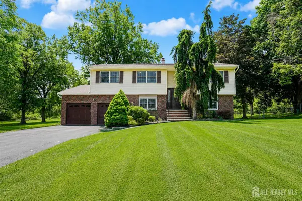 -23 Dunbar Avenue, Piscataway, NJ 08854