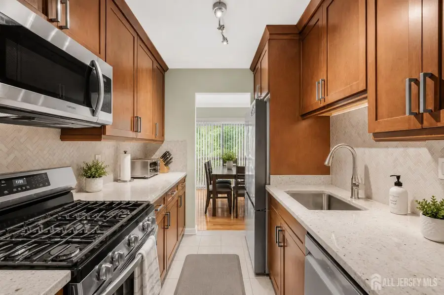 -34 Laurie Court, Matawan, NJ 07747 - #2
