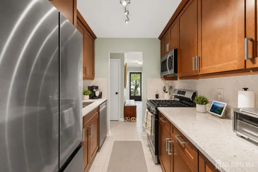 -34 Laurie Court, Matawan, NJ 07747 - #3