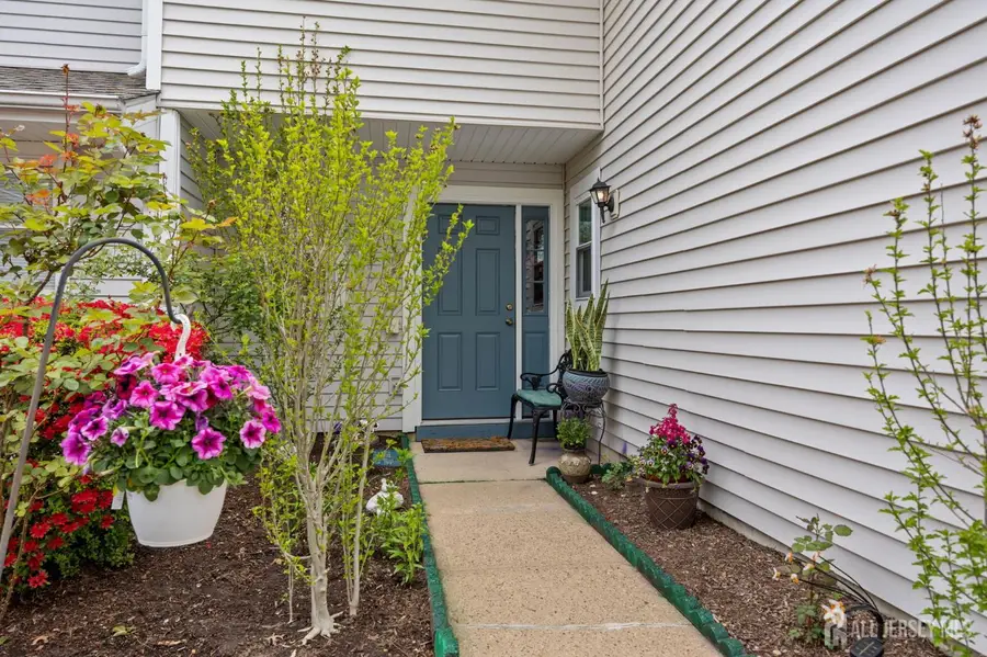 -8 Tall Oaks Court, Parlin, NJ 08859 - #3