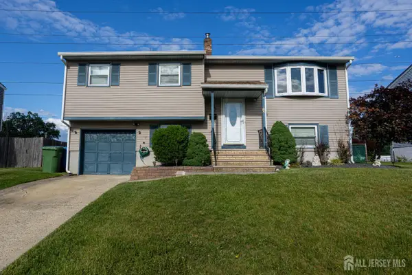 -10 Schmitt Street, Sayreville, NJ 08872