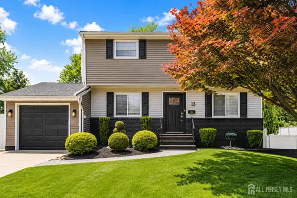 -13 Andrew Street, Old Bridge, NJ 08857
