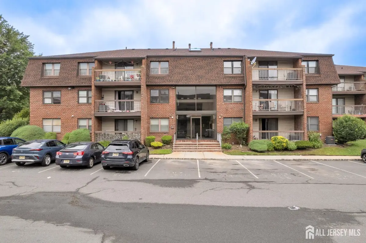 -101 Beverly Hill Terrace, Woodbridge, NJ 07095 - #1