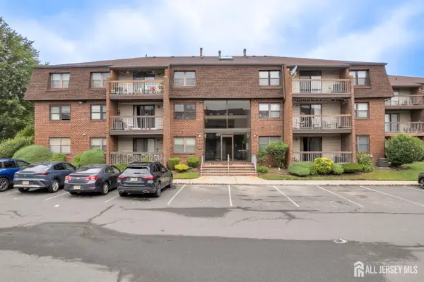 -101 Beverly Hill Terrace, Middlesex, NJ 07095