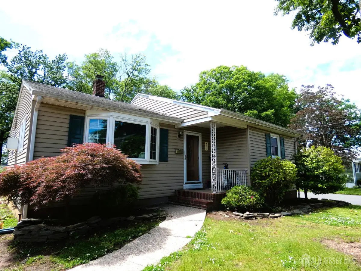 -633 S Lincoln Avenue S, Woodbridge, NJ 07095 - #1