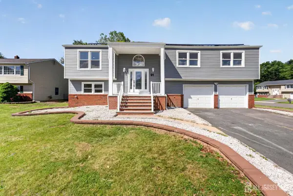 -91 Oakey Drive, South Brunswick, NJ 08824