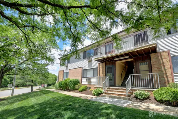 -1303 Cricket Lane, Woodbridge Proper, NJ 07095