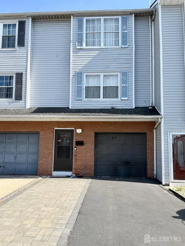 -53 Larch Street, Carteret, NJ 07008