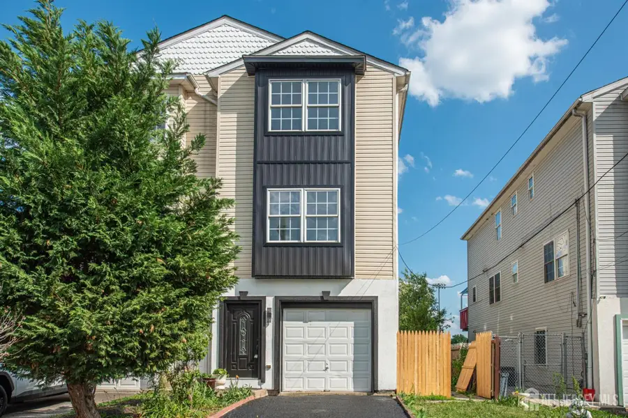 -42 Roosevelt Street #B, New Brunswick, NJ 08901 - #2