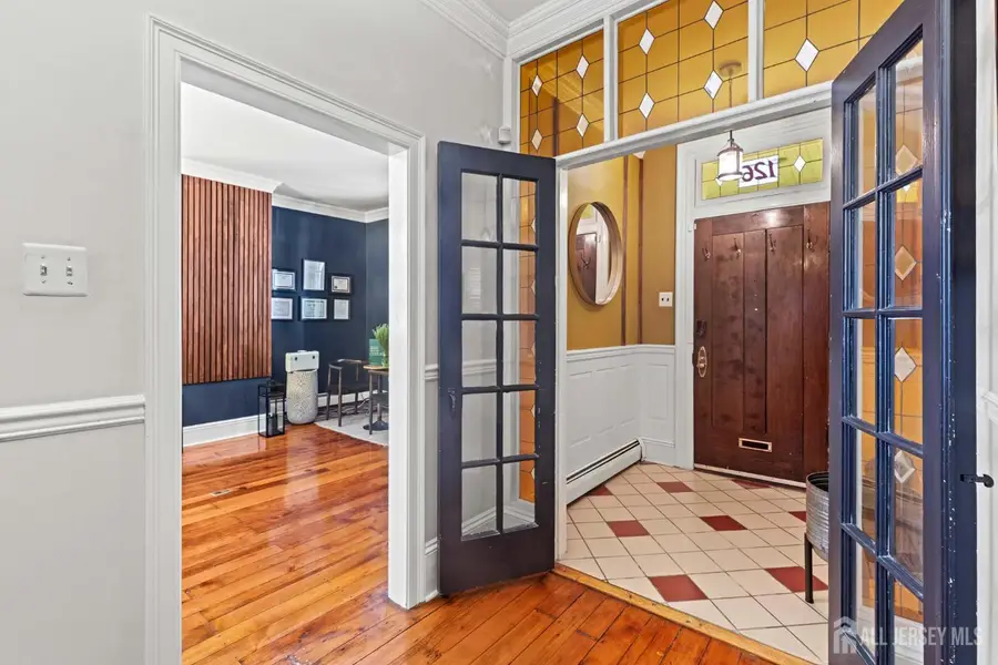 -126 E Union Street, Burlington, NJ 08016 - #2