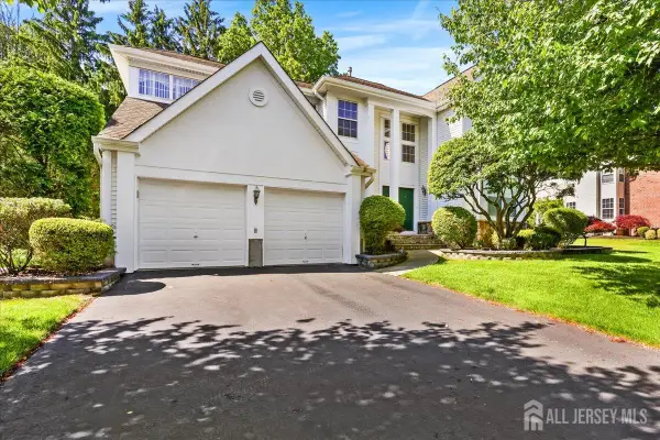 -5 Yardley Manor Drive, Old Bridge, NJ 07747