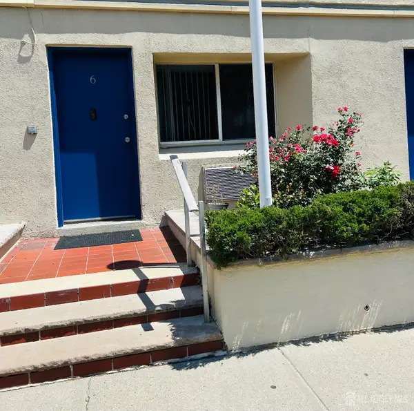 -40 Fayette Street #6, Perth Amboy, NJ 08861