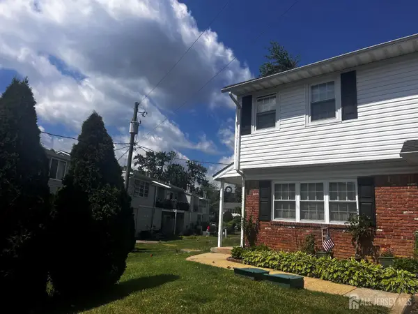 -21 Iowa Court, Old Bridge, NJ 07747