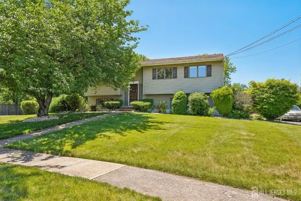 -1 Cheryl Court, Piscataway, NJ 08854