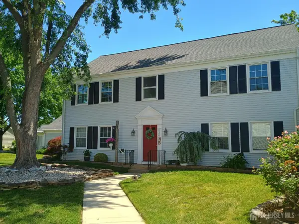 -538 Sutton Way #N, Monroe, NJ 08831
