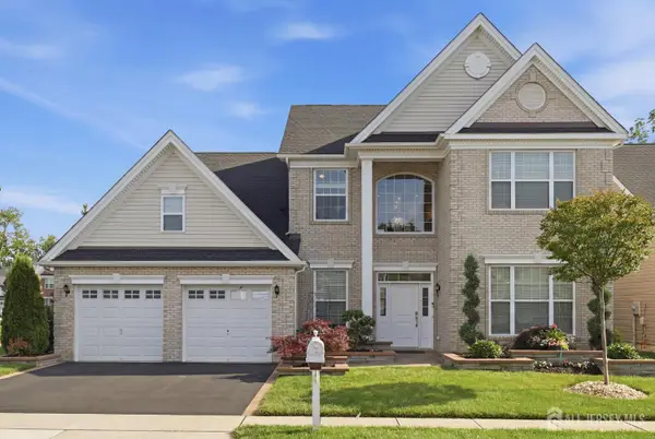-19 Whistling Straits Drive, Monroe, NJ 08831