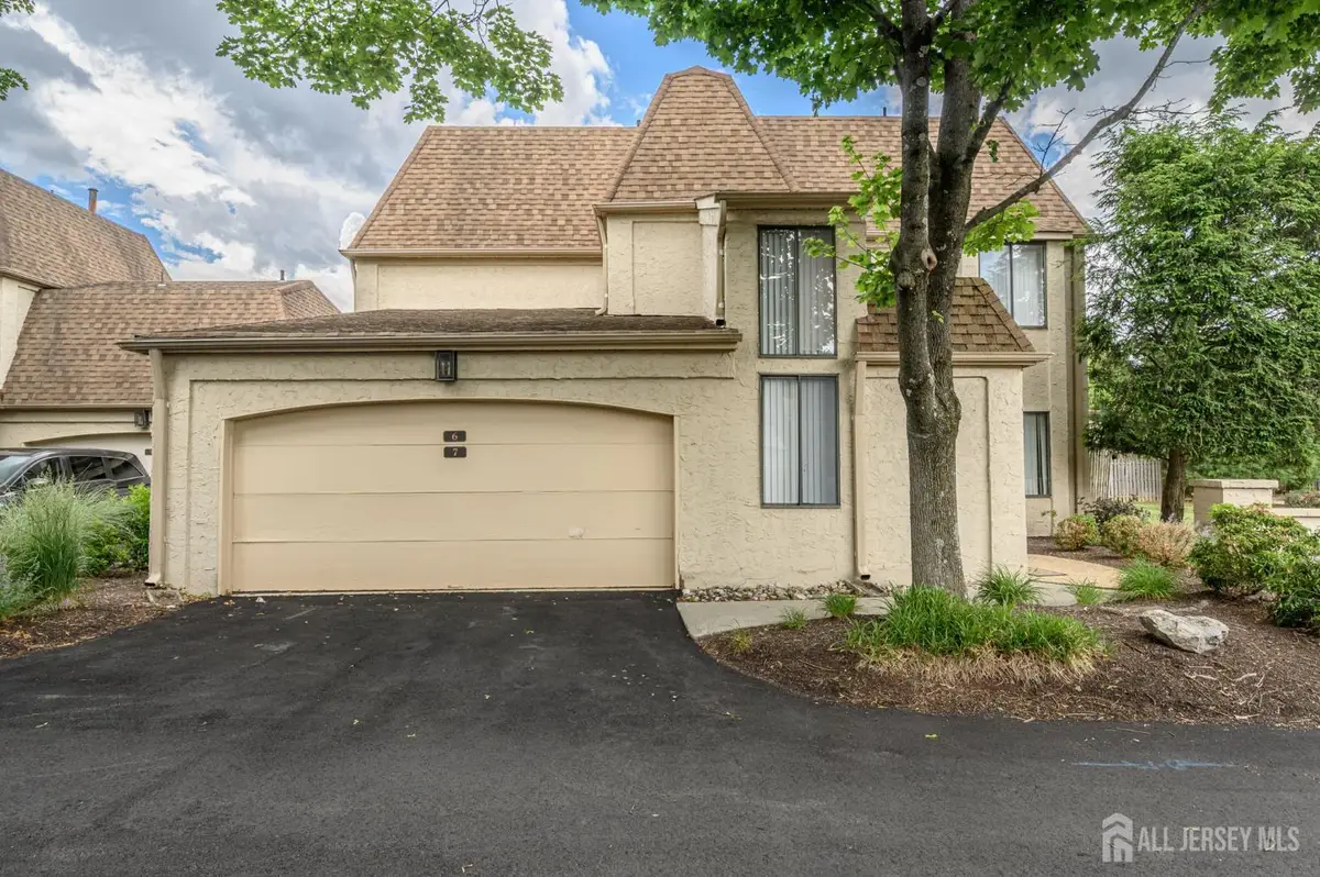 -7 Carriage Place, Edison, NJ 08820 - #1