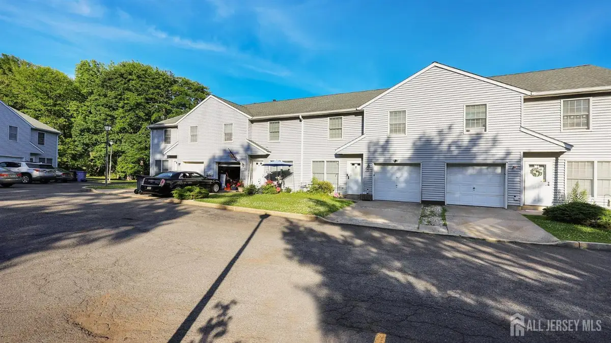 -2 Park Row, North Brunswick, NJ 08902 - #1