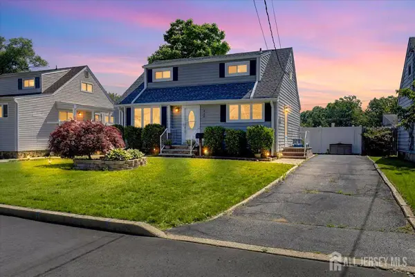 -360 Park Avenue, Old Bridge, NJ 08857
