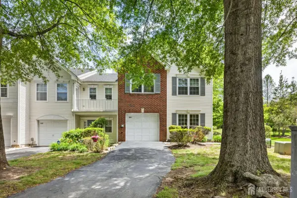 -301 Pheasant Run, South Brunswick, NJ 08852