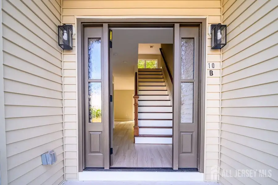 -10-B Delar Parkway, Franklin Park, NJ 08823 - #2